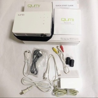 良品 美品 コンパクトプロジェクターVivitek QUMI Q...