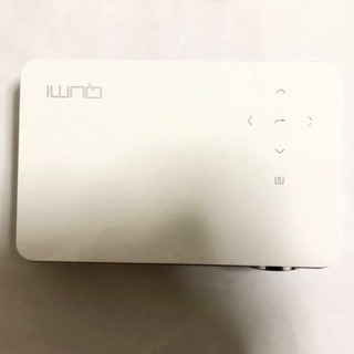 良品 美品 コンパクトプロジェクターVivitek QUMI Q2-W アダプター ケーブル付属の画像
