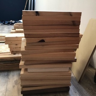 無料！0円！オシャレな棚を作れるDIY用木材！OSB合板などの画像