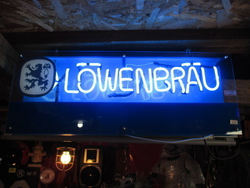 LOWEN BRAU・ネオン看板／レーベンブロイ・照明