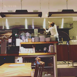 キッチン・ホールスタッフ／アルバイト募集！未経験者ＯＫ☆の画像