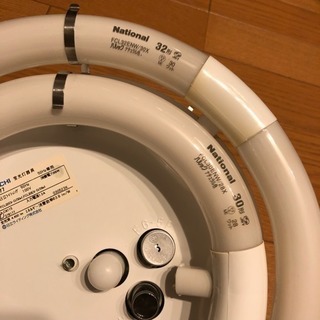 HITACHI 蛍光灯器具（オマケ付き）の画像