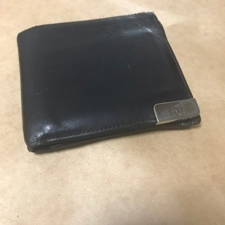 GUCCIの折りたたみ財布の画像