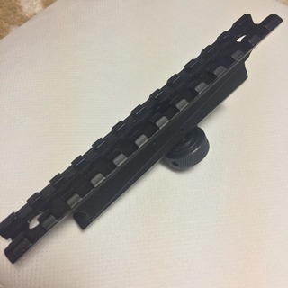 M4/M4A1/M16シリーズ対応キャリングハンドル用マウントベース