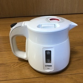 Tiger 電気ポットの画像