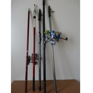 全て中古品　釣竿(グレー系２本)　リール