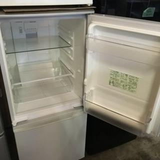 ⑫☆ 家電2点セット！ 2012年 4.2kg 洗濯機 ／2011年 137L 2ドア冷蔵庫 の画像