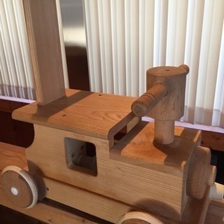 木製手押し車汽車ポッポ ゴム製タイヤ 床が傷付かない