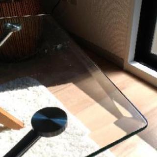 カフェテーブルの画像