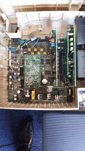 ホームテレホン　日立ET-12iZ 主装置と電話機２台セット