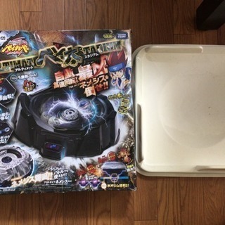 （お話中です）ベイブレードバースト 沢山のセットです。の画像
