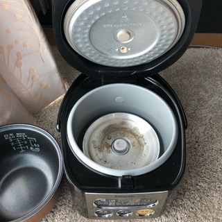 炊飯器の画像