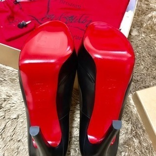 [新品]クリスチャンルブタン Christian louboutin パンプス エナメル ラウンドトゥ ハイヒール 靴 黒 36 1/2の画像