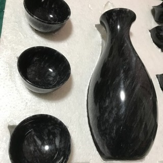 石の徳利とおちょこ六個  トレー セット 大理石製？日本酒好きの方どうぞ❣️の画像