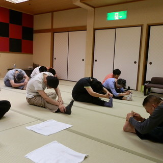 疲労回復ヨガ　仕事帰りの 「体のリセットヨガ」  横浜上星川