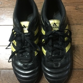 屋内用サッカーシューズの画像