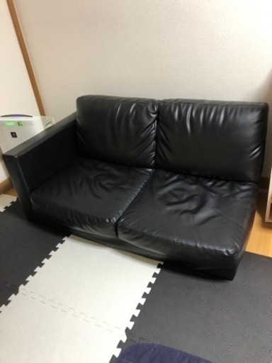 カウチソファー