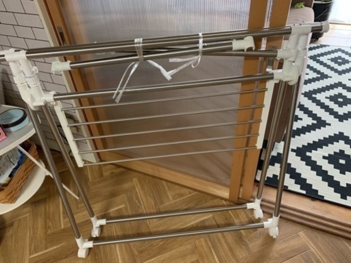 室内物干しスタンド  決まりました
