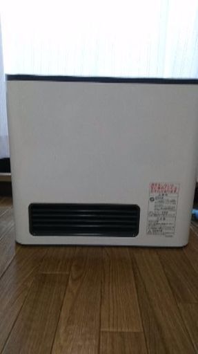 ガスファンヒーター