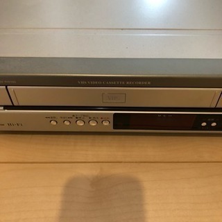 ジャンク　VHS&DVDレコーダー SHARP DV-RW190の画像