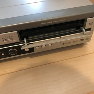 ジャンク　VHS&DVDレコーダー SHARP DV-RW190の画像