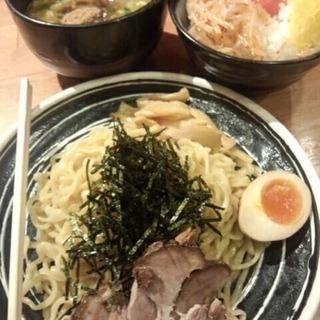 人気ラーメン店でアルバイト‼️嬉しい高時給‼️賄い付き‼️の画像