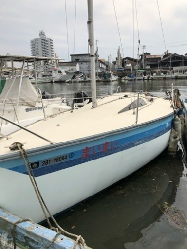 中古ヨット Y-21S 船外機 トーハツ2ストローク 8馬力