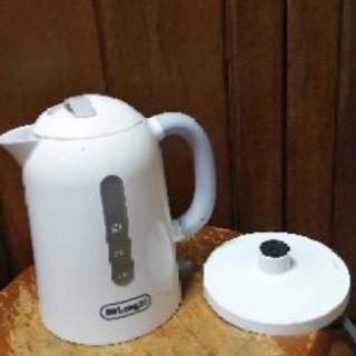 デロンギ電気ポットJKP240J