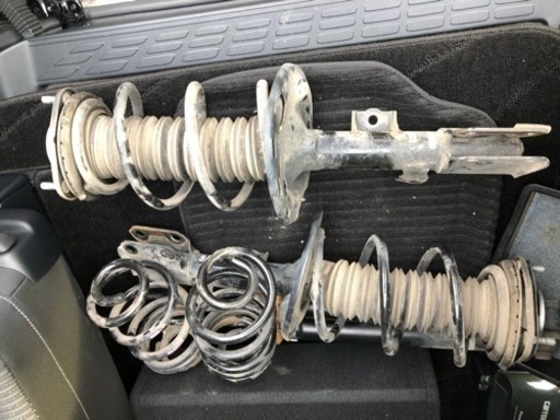 ダウンサス組み込み済みショックアブソーバー