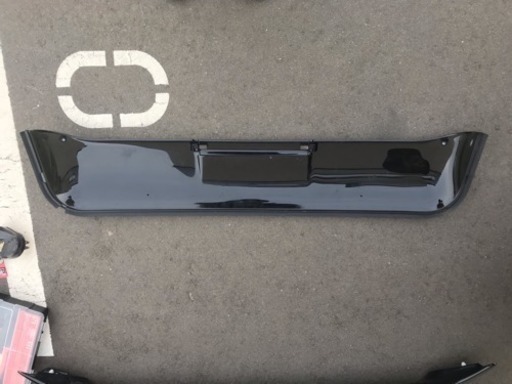 トヨタ サンルーフバイザー ランクルサイズ？