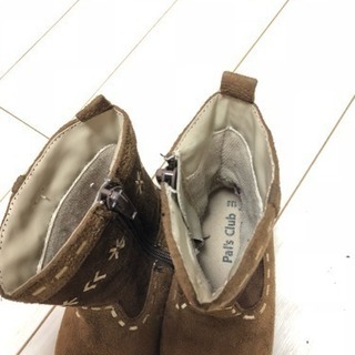 ムートンブーツの画像