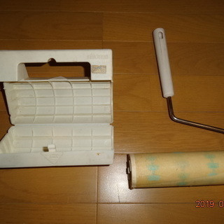 カーペット掃除用　コロコロ　中古　無料