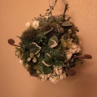 造花 吊り下げ式 差し上げます。