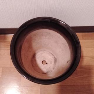 無料！【植木鉢】陶器（ブラック）の画像