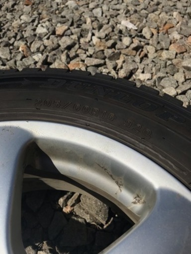 16インチ 205/60R16