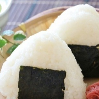 △おにぎりを作る△◉のり巻きを巻く◉未経験OK！