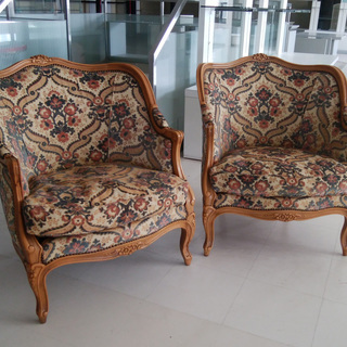 完売御礼!!【姫路】超得!!《引取り限定》豪華イタリア製☆ロココ猫脚