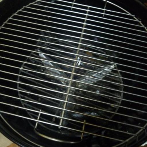 ウェーバー蓋付きバーベキューコンロ