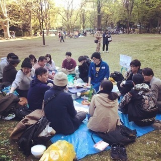 4/20(土)春の新緑昼飲み会@戸山公園
