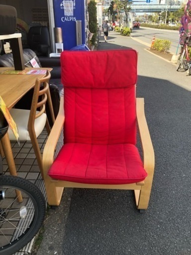 IKEA ポエング （赤）