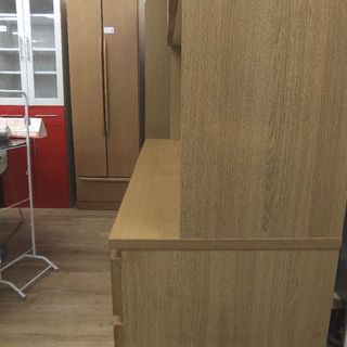 無印良品の3枚扉レンジボードです。