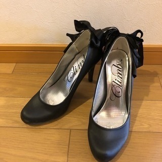 かかとのリボンが可愛い☆ピンヒールパンプス