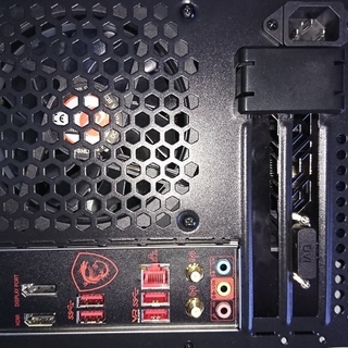 【２１日〆】新品コンパクトゲーミング自作PC