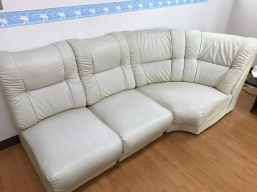 ソファー3つまとめて3,000円