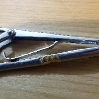 ミチコロンドン　ネクタイピンの画像