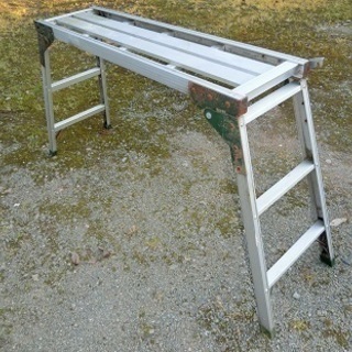 洗車用脚立の画像