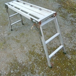 洗車用脚立の画像