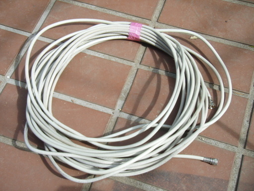 アンテナケーブル　　TVケーブル　　同軸ケーブル　　15M　　中古　動作確認済み