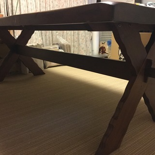 大きなダイニングテーブルです。作業台、作業机としても。の画像