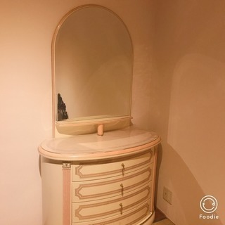 輸入家具✨お姫様ドレッサー